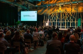 IMPACT FESTIVAL: Mit Blick in Richtung Zukunft: IMPACT FESTIVAL begrüßt mehr als 2500 Gäste / Ausstellende Start-ups, Speaker und Unternehmen diskutieren Lösungen für die nachhaltige und digitale Transformation