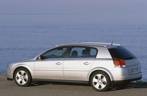 Opel Automobile GmbH: 13. Auto Mobil International 2003 / Opel setzt Zeichen: Vier Deutschland-Premieren auf der AMI Leipzig