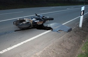 Polizei Minden-Lübbecke: POL-MI: Motorradfahrer (27) bei Unfall schwer verletzt