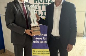 Verband der Deutschen Holzwerkstoffindustrie e.V. (VHI): Pressemitteilung: Jahreshauptversammlung des VHI: Holzwerkstoff- und Innentürenindustrie sendet starkes Signal für Aufbruch und Zusammenhalt