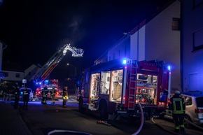 FW LK Neunkirchen: Feuerwehr rettet Meerschweinchen aus brennendem Haus