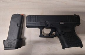 Bundespolizeiinspektion Bad Bentheim: BPOL-BadBentheim: Waffe und Munition bei Grenzkontrolle sichergestellt