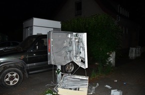 Polizei Aachen: POL-AC: Polizei ermittelt nach Sprengungen von Zigarettenautomaten
