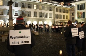 CSI Christian Solidarity International: Mehr als 1000 Menschen gehen auf die Strasse: Mahnwache für Weihnachten ohne Terror