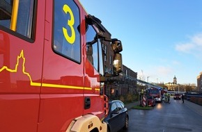 Feuerwehr Kleve: FW-KLE: Einsatzserie an der Van-den-Bergh-Straße