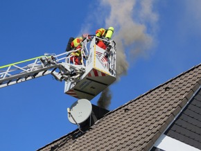 FW-Heiligenhaus: Kaminbrand fordert Feuerwehr mehrere Stunden (Meldung 22/2020)