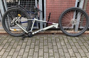 Polizei Lippe: POL-LIP: Detmold. Besitzer von Cube-Rad gesucht.
