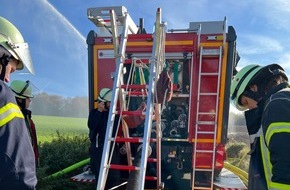 Feuerwehr Beverungen: FW Beverungen: Erfolgreicher Abschluss des Maschinistenlehrgangs - Neues Fachpersonal für die Feuerwehren des Kreises Höxter