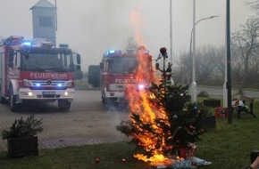 Landesfeuerwehrverband Schleswig-Holstein: FW-LFVSH: Sicherer Umgang mit Adventskränzen und Weihnachtsbäumen