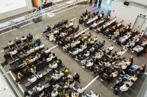 POL-DO: Dortmunder Polizeipräsident begrüßt neue Polizistinnen und Polizisten in Dortmund
