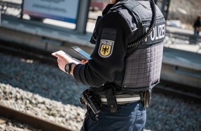 Bundespolizeidirektion München: Bundespolizeidirektion München: Gefälschte Ausweise, Schleusung und Haftbefehl/ Bundespolizei ertappt Straftäter an drei Grenzübergängen