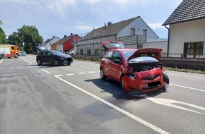 Feuerwehr Herdecke: FW-EN: Verkehrsunfall - Ender Tal / Ecke Gederner Stra&szlig;e