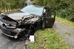 Freiwillige Feuerwehr Gemeinde Schiffdorf: FFW Schiffdorf: Transporter und Pkw kollidieren - eine Person leicht verletzt