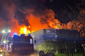Kreispolizeibehörde Höxter: POL-HX: Brand einer Industriehalle