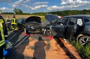 Feuerwehr Ense: FW Ense: Frontalkollision zweier PKW zwischen Ense-Bremen und Waltringen