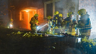 Feuerwehr Gronau: FW Gronau: Eine Person von der Feuerwehr gerettet