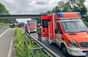 Feuerwehr Bochum: FW-BO: Verkehrsunfall zwischen drei PKW auf der A43