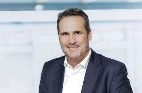 J.P. Morgan Asset Management: Befragung von Privatanlegerinnen und Privatanlegern zeigt: Anteil von Sparbuch und Festgeld seit 2020 rückläufig, während Fonds und ETFs deutlich zulegen