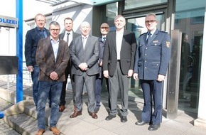 Polizeipräsidium Trier: POL-PPTR: Vier Beamte in den Ruhestand verabschiedet
