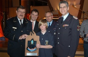 Deutscher Feuerwehrverband e. V. (DFV): Skimeisterschaften tolle Werbung für Feuerwehrsport / DFV-Vizepräsident Pawelke dankt Organisatoren / Feier mit Brockenhexen