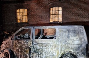Polizeiinspektion Nienburg / Schaumburg: POL-NI: VW Transporter in Brand geraten