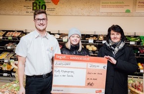 tegut... gute Lebensmittel GmbH & Co. KG: Presseinformation: 200,00 EUR-Spende - tegut… Markt in Saal an der Saale unterstützt Kinderhaus Hl. Franziskus