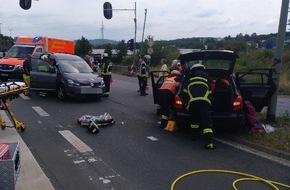 Feuerwehr Wetter (Ruhr): FW-EN: Wetter - Unterstützung Rettungsdienst und Verkehrsunfall