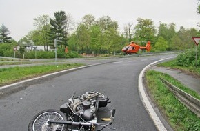 Polizei Mettmann: POL-ME: Zweiter Toter in der noch jungen Motorradsaison - Ratingen / Kreis Mettmann - 2004104