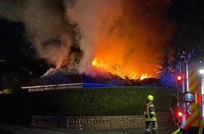 Polizeiinspektion Wilhelmshaven/Friesland: POL-WHV: Dachstuhlbrand eines Bungalow in Obenstrohe