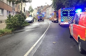 Feuerwehr Mettmann: FW Mettmann: +++ Wohnungsbrand, Mehrere Personen gerettet +++