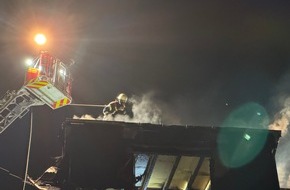 Feuerwehr Offenburg: FW-OG: Dachstuhlbrand im historischen Ortskern + Nachtragsmeldung zum 29.12.2024 +