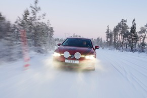 31 Winterreifen im ADAC Test - 15 sind nicht empfehlenswert / Billige Reifen stellen oft ein Sicherheitsrisiko dar / So viele Modelle im Test wie nie zuvor