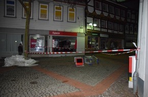 Polizeiinspektion Northeim: POL-NOM: Täter drangen in Wettlokal ein