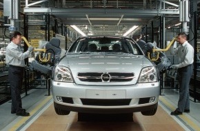 Opel Automobile GmbH: "AUTO BILD"-Qualitätsreport 2004: Opel beste deutsche Marke