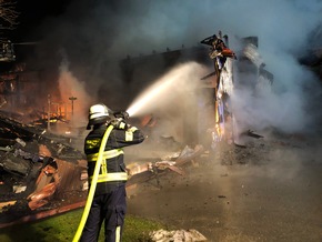 KFV Bodenseekreis: Brand einer Lagerhalle verursacht Millionenschaden
