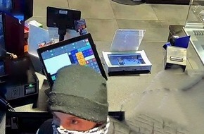 Polizeidirektion Kiel: POL-KI: 250107.1 - Kiel - Zeugenaufruf nach schwerem Raub - wer kennt diese Person? (Folgemeldung zu 241217.1)