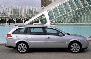 Opel Automobile GmbH: Opel Aktionstag am 11. Oktober 2003 mit neuen Modellen und attraktiven Service-Angeboten / Neuer Vectra Caravan, Neuauflage von Corsa und Agila, Wintersofortcheck für einen Euro