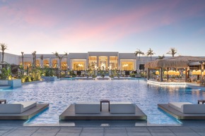 Hole-in-one zwischen Wüste und Meer