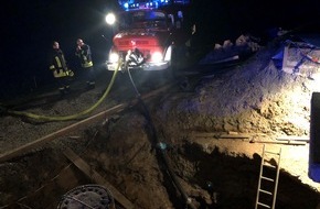 Freiwillige Feuerwehr Borgentreich: FW Borgentreich: Feuerwehr Borgentreich unterstützt bei der Wasserversorgung in Stadtgebiet Borgentreich