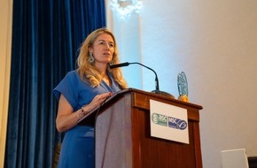 EDEKA ZENTRALE Stiftung & Co. KG: MSC- und ASC-Award: Doppelte Auszeichnung f&uuml;r verantwortungsvollen Fisch bei EDEKA