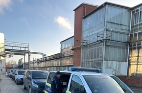 Hauptzollamt Kiel: HZA-KI: Zoll stellt vier illegal besch&auml;ftigte Arbeiter auf Kieler Werksgel&auml;nde fest