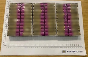 Bundespolizeidirektion Sankt Augustin: BPOL NRW: Bundespolizei beschlagnahmt 60 Böller von 12-Jährigem