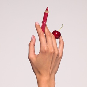 Neu im Dr. Hauschka Make-up Sortiment: Intensive Farbe und reichhaltige Pflege mit dem Lip Crayon Limited Edition
