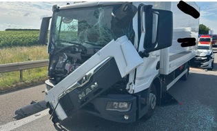 Polizeidirektion Landau: POL-PDLD: A65/AS LD-Zentrum - Schwerer Verkehrsunfall nach Ablenkung durch Smartphone