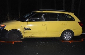 Kreispolizeibehörde Herford: POL-HF: Zusammenstoß mit Gegenverkehr- Skoda-Fahrerin verletzt