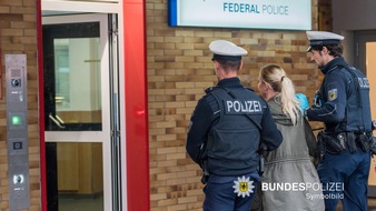 Bundespolizeidirektion München: Bundespolizeidirektion München: Angriffe auf Bundespolizisten / Einsätze im RE und am Hauptbahnhof