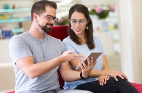 Kuratorium Gutes Sehen e.V.: Digitaler Dauerbetrieb: Entspannter mit der richtigen Brille