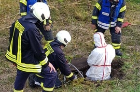 Feuerwehr Sprockhövel: FW-EN: Ölfilm auf dem Felderbach