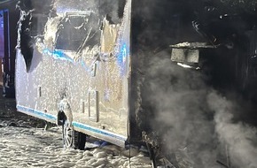 Kreispolizeibehörde Märkischer Kreis: POL-MK: Brandstiftung auf Wohnwagen-Stellplatz