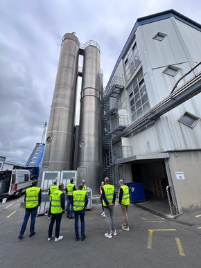 Pressemitteilung: Deutscher Kork-Verband &ndash; Mitgliederversammlung bei Wakol in Pirmasens